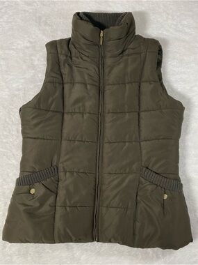 Weatherproof women’s puffer vest brown size medium ribbed trim pockets